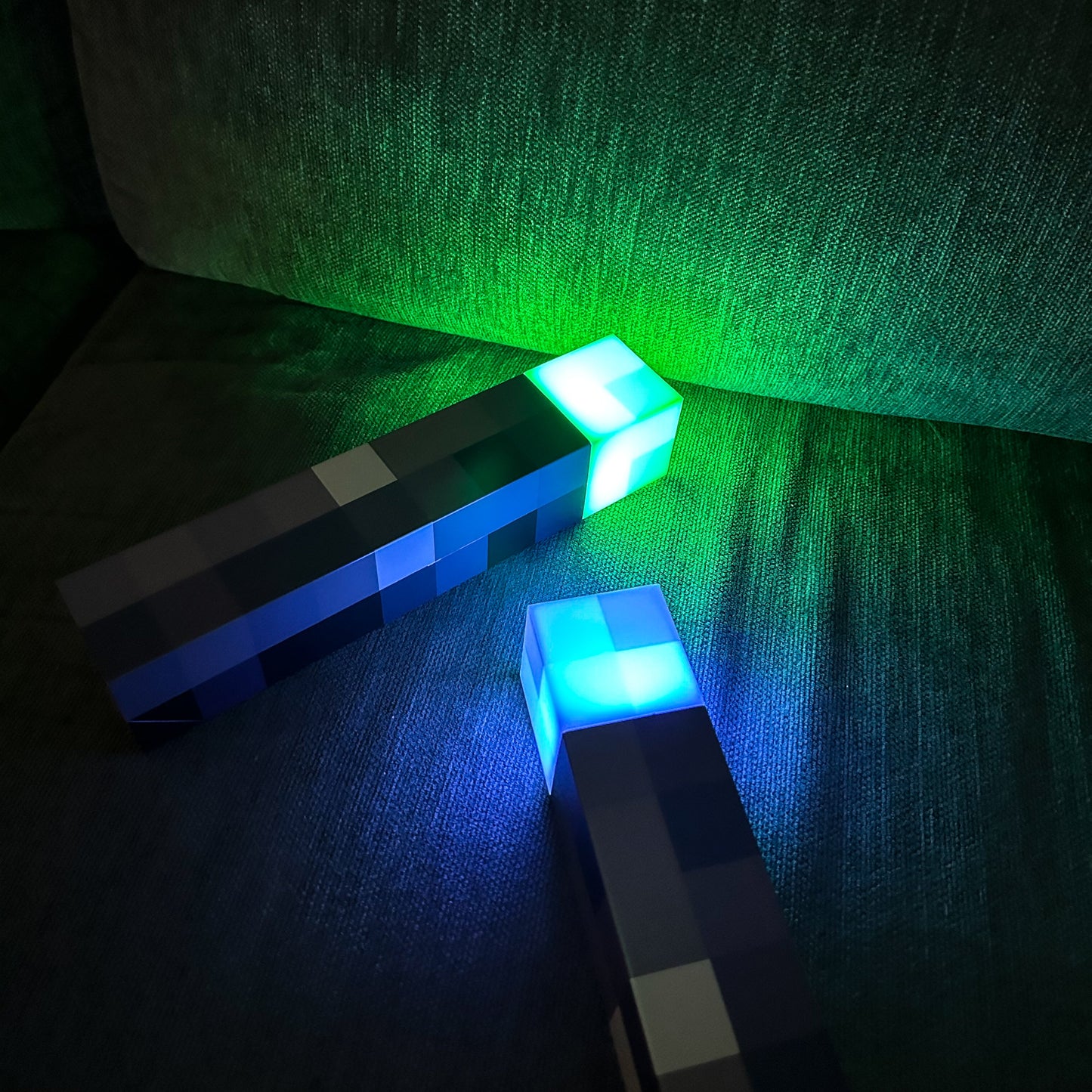 LED Lampa Yourcraft Torch™ (4 farby)